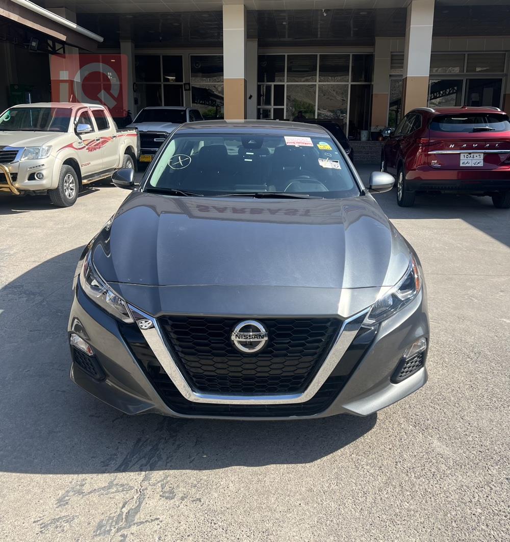 نيسان ألتيما